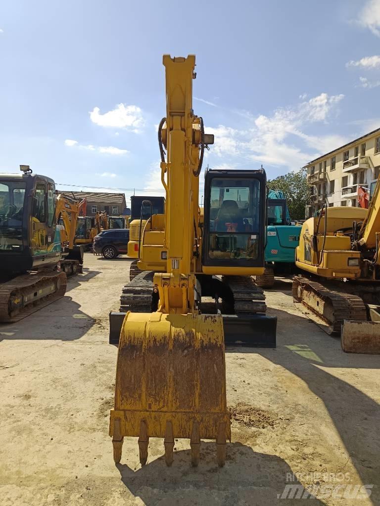 Komatsu PC 70 Pásová rýpadla