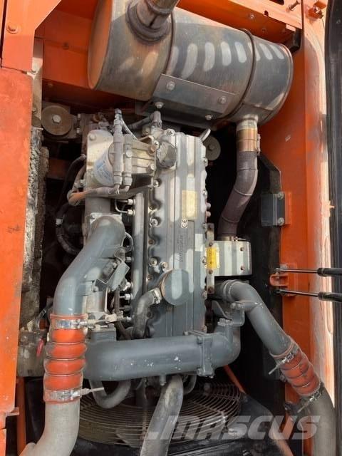Doosan DX 225 LC Pásová rýpadla