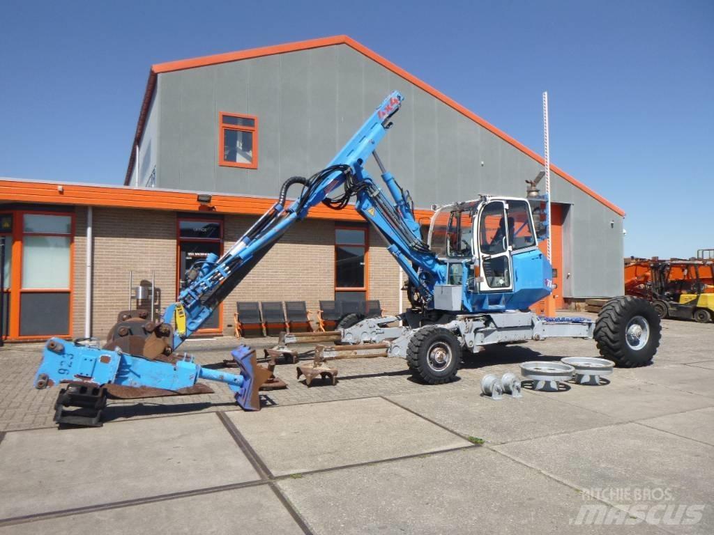 Menzi Muck A71 T2M Speciální bagry