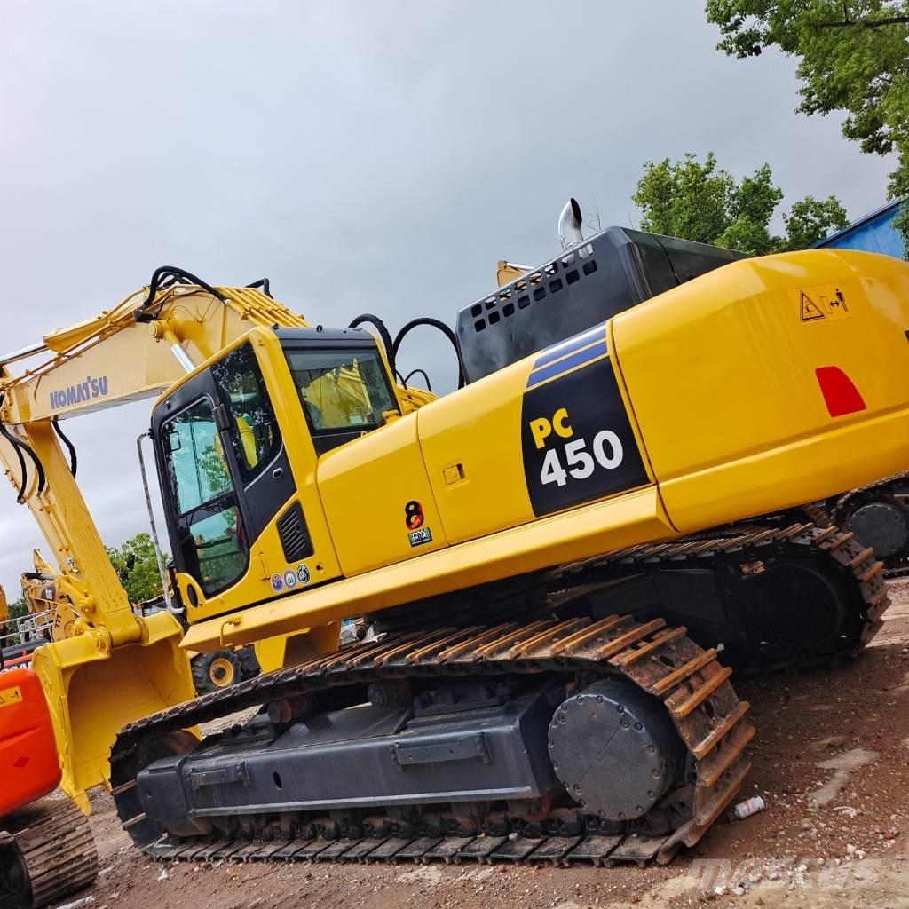 Komatsu PC 450 Pásová rýpadla