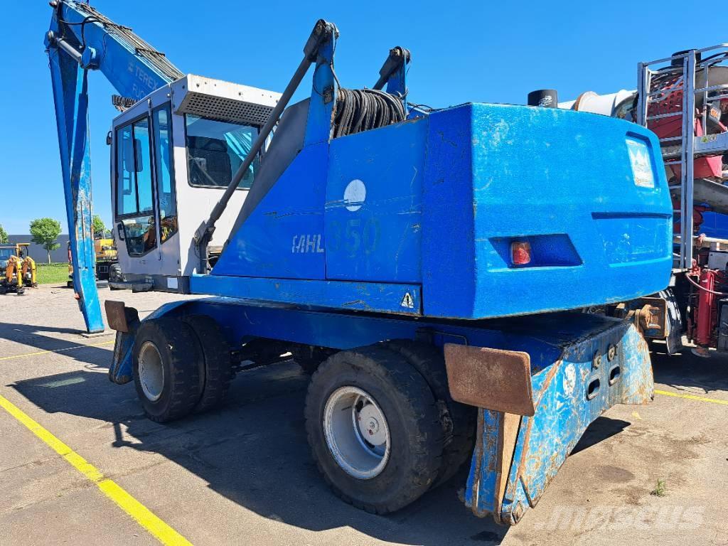 Fuchs MHL 350 Stroje pro manipulaci s odpadem