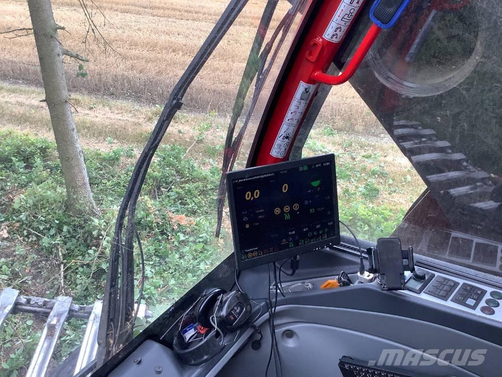 Komatsu 951 Harvestory