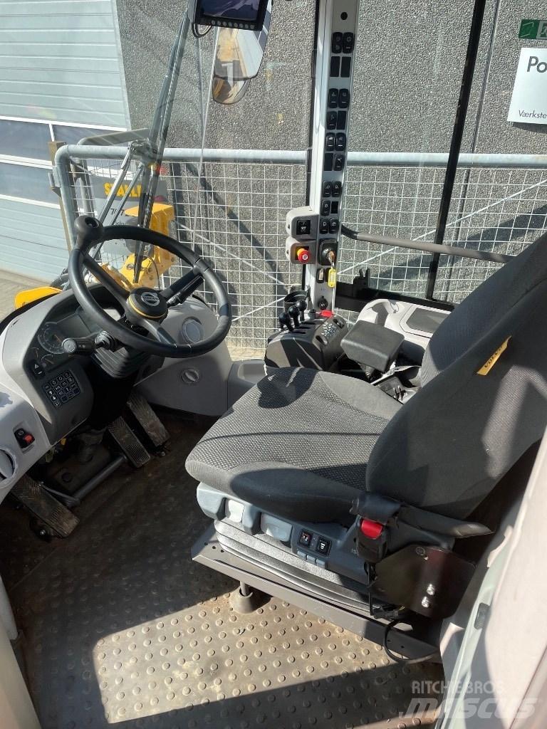 Volvo L70H Kolové nakladače