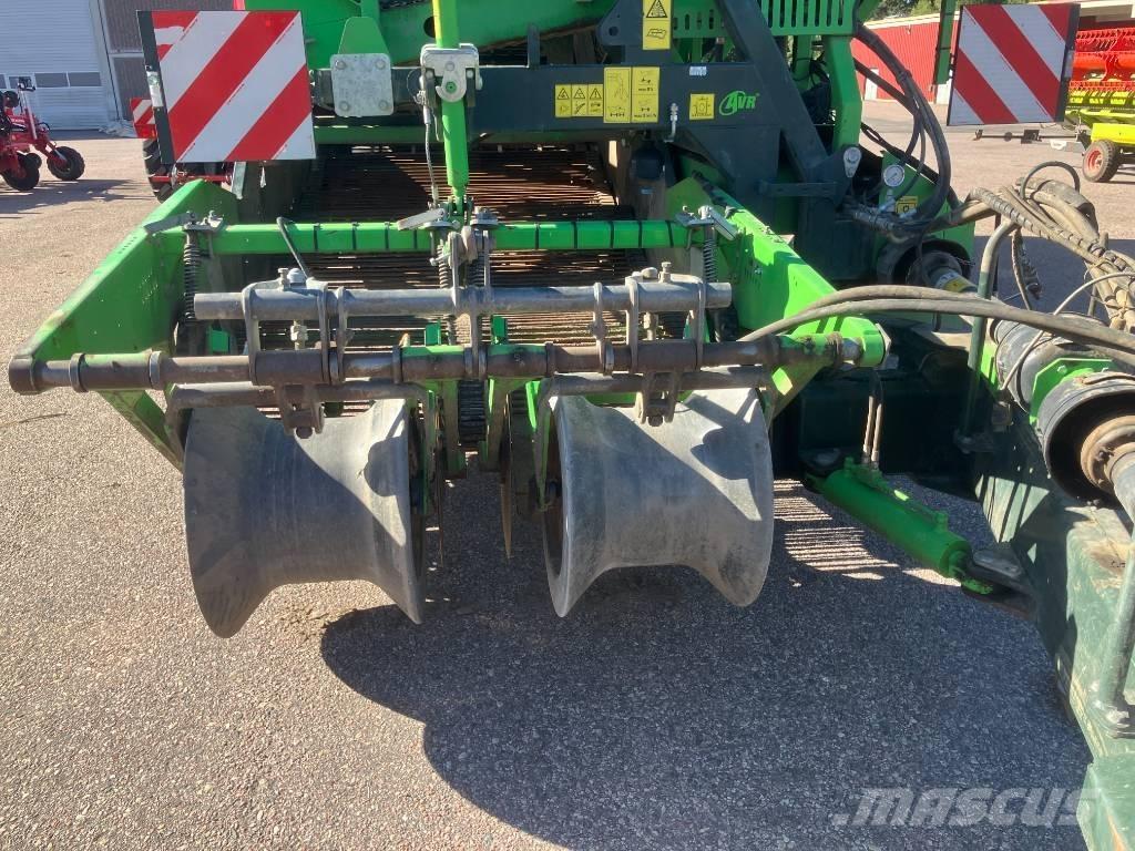 AVR 9200 Bramborové kombajny / sklízeče