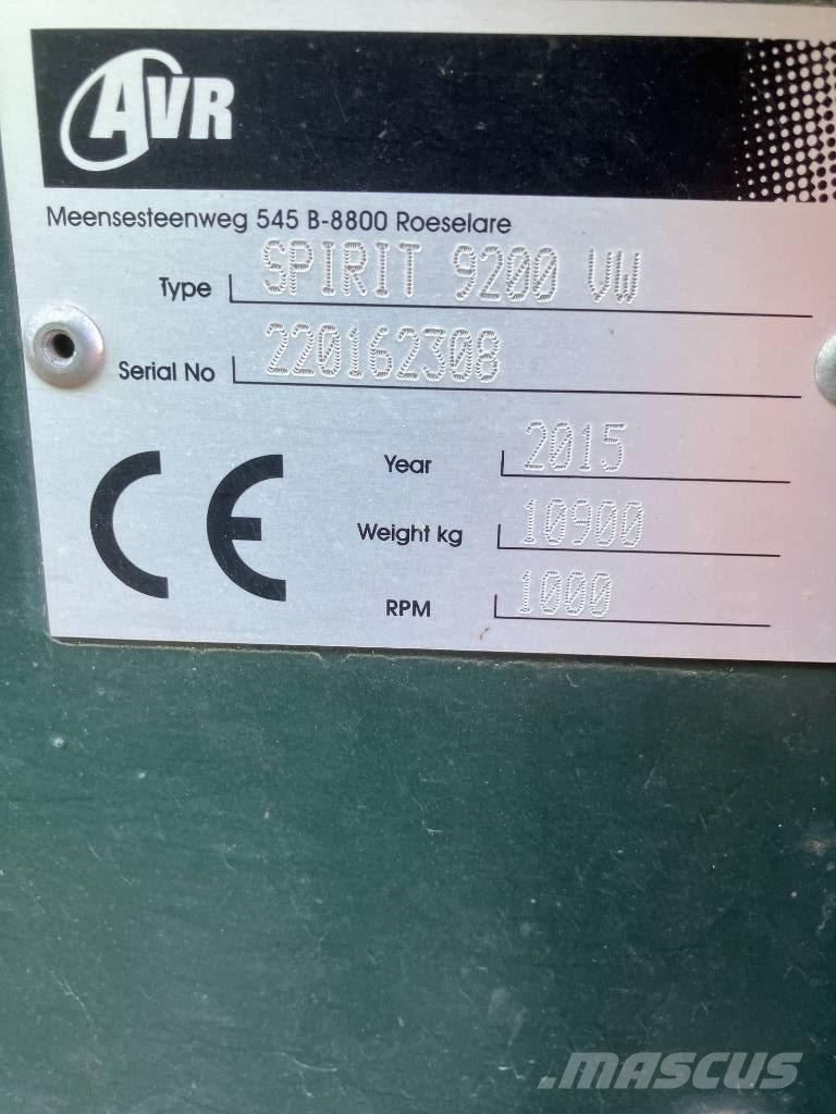 AVR 9200 Bramborové kombajny / sklízeče