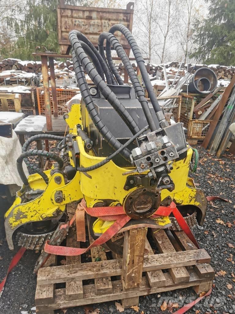 John Deere H 415 Těžební hlavy