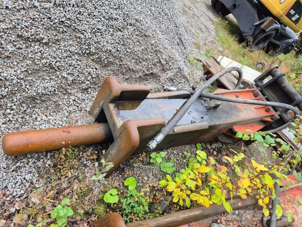Rammer S 82 Bourací kladiva / Sbíječky