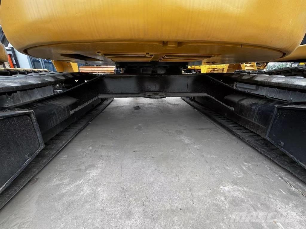 CAT 303.5 E Mini rýpadla < 7t