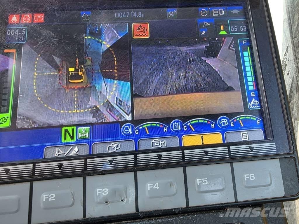 Komatsu PW 148-11 Pásové dozery