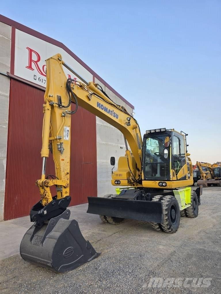 Komatsu PW 148-11 Pásové dozery