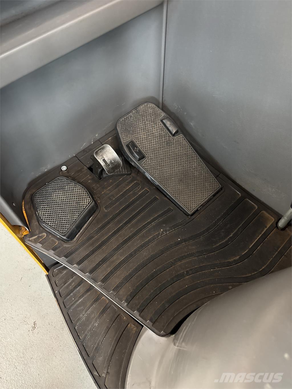 Atlet UMS200 Retraky