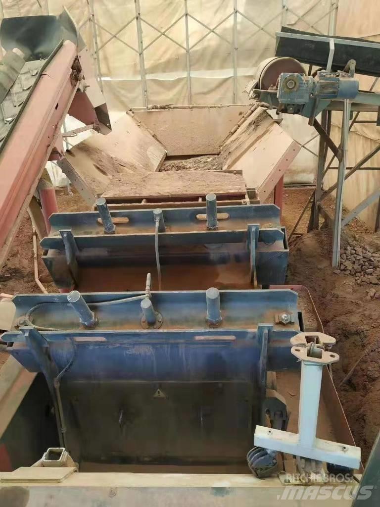 Sandvik QA 340 Třídiče