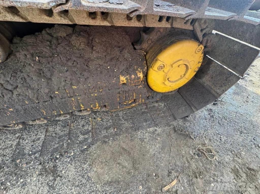 CAT D 5 G LGP Pásové dozery