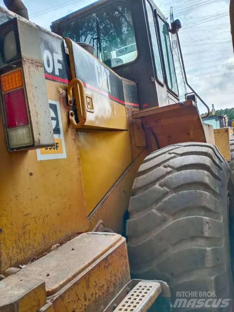 CAT 950 F Kolové nakladače