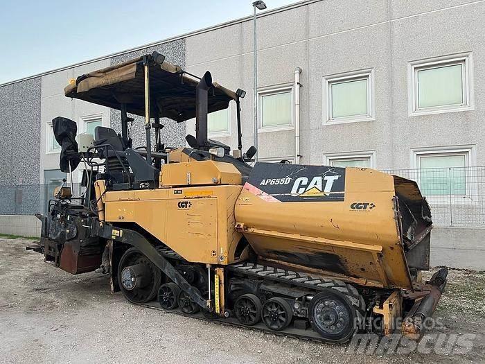 CAT AP 655 D Finišery