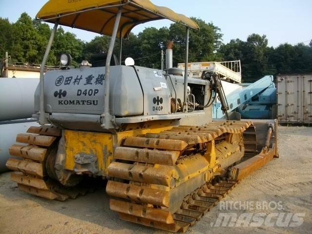 Komatsu D 40 P Pásové dozery