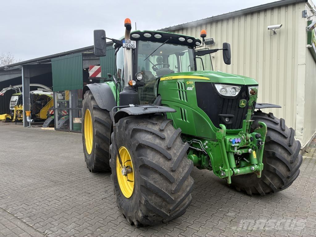 John Deere 6215 R Traktory