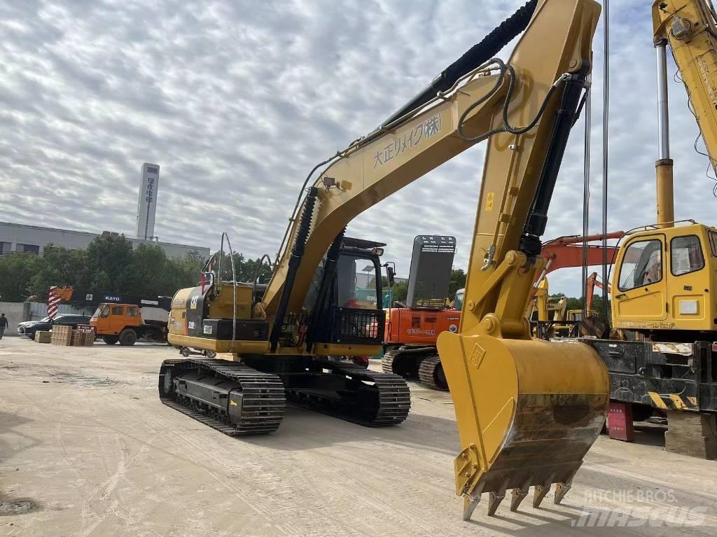 CAT 320 D Pásová rýpadla