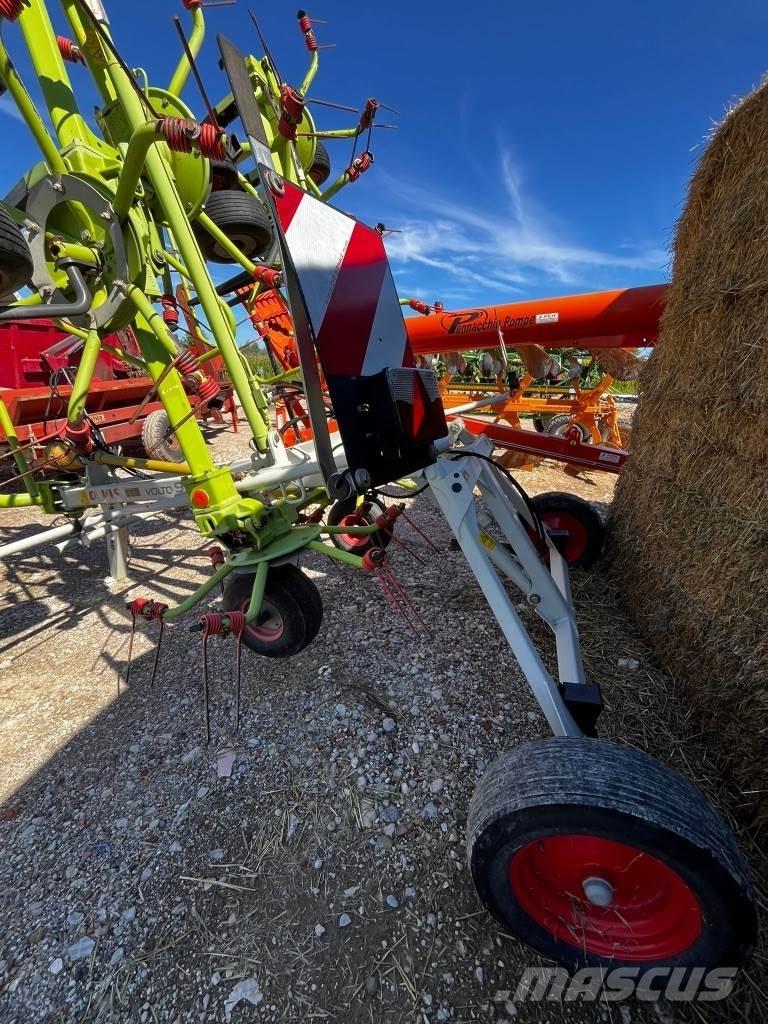 CLAAS Volto 900 T Obraceče a shrabovače sena