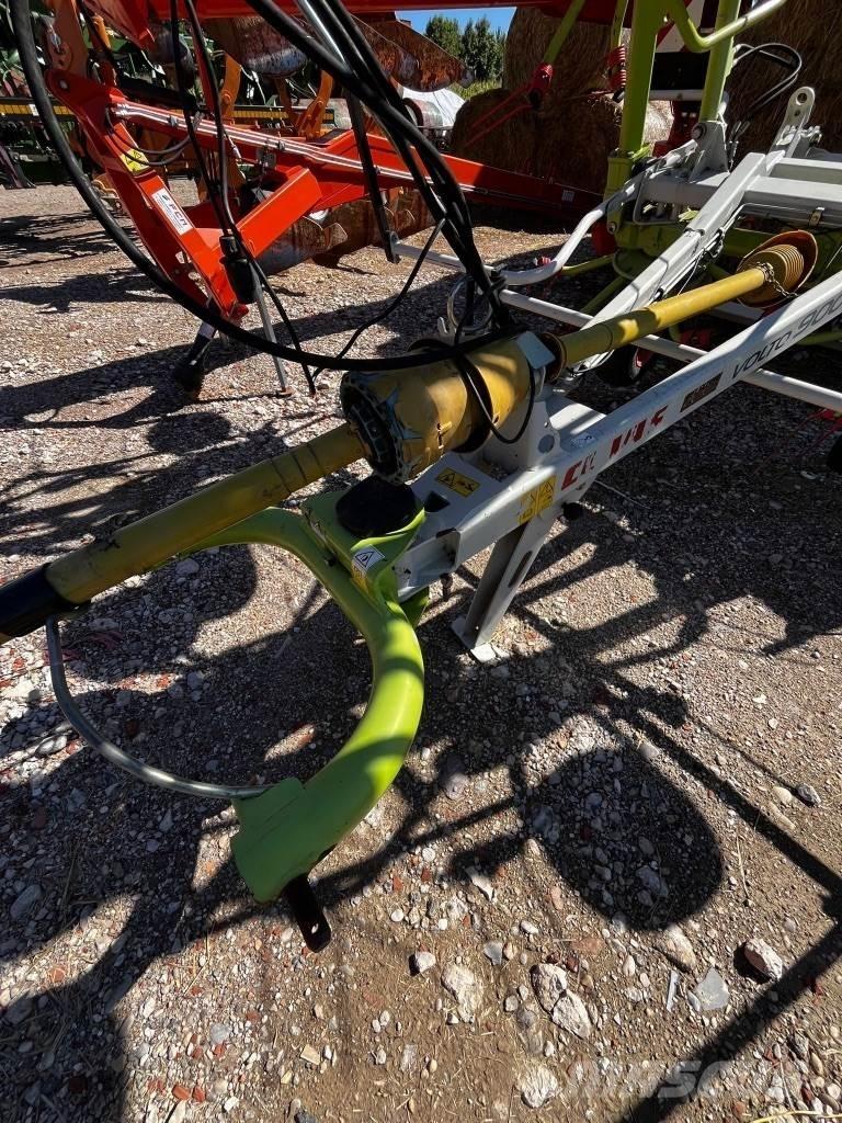 CLAAS Volto 900 T Obraceče a shrabovače sena