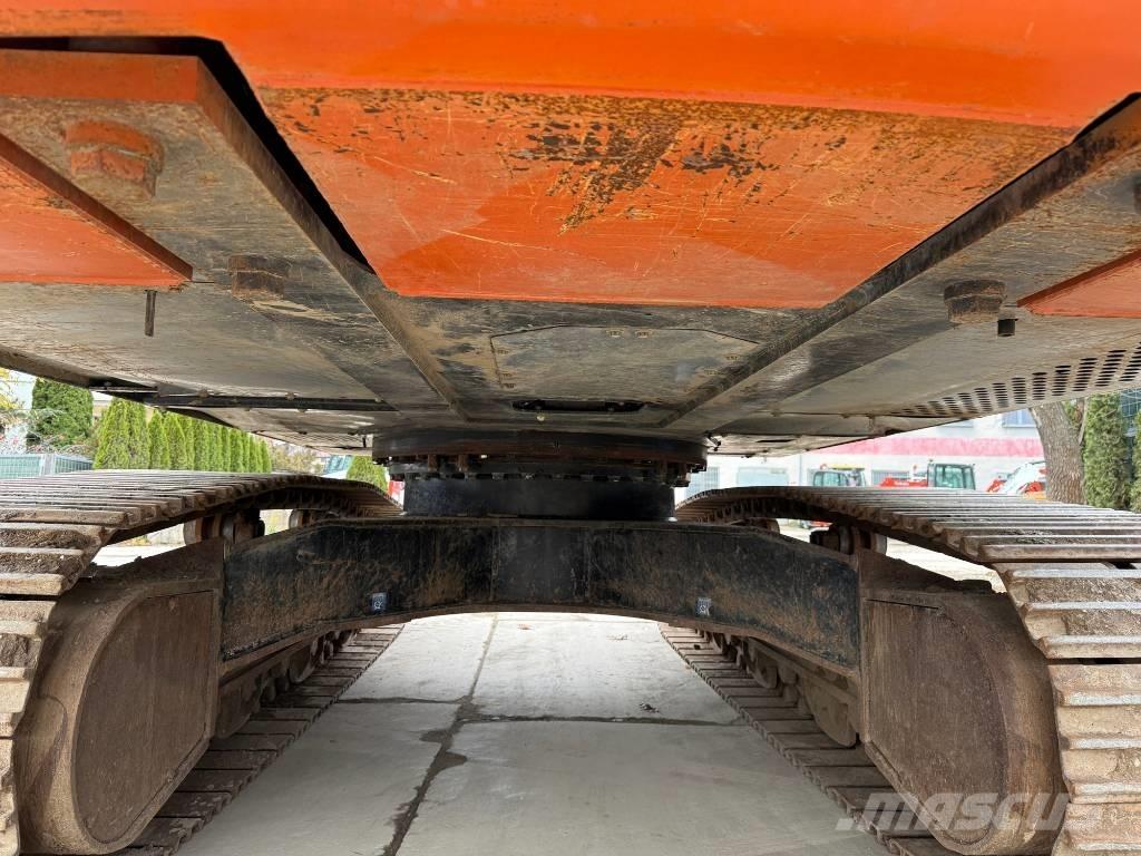 Hitachi ZX 350 LC-7 Pásová rýpadla