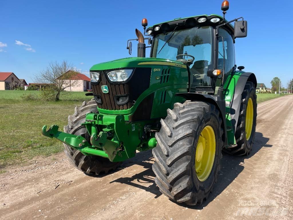John Deere 6140 R Traktory