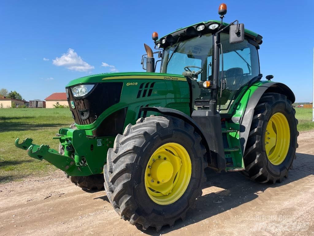 John Deere 6140 R Traktory