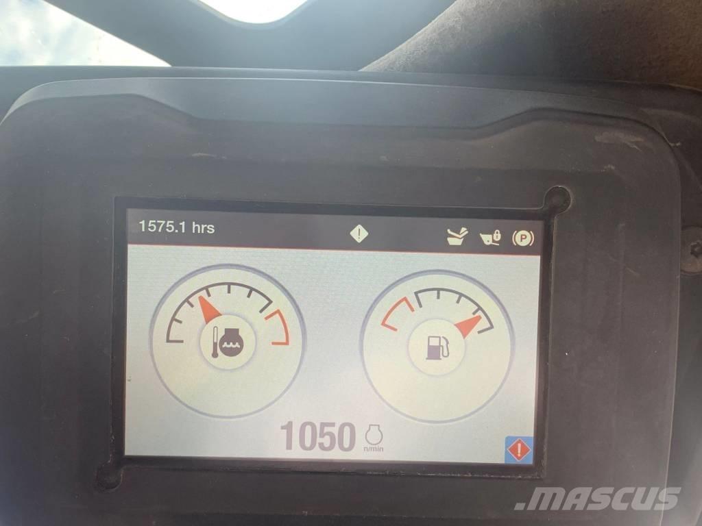 Bobcat S 76 Smykem řízené nakladače
