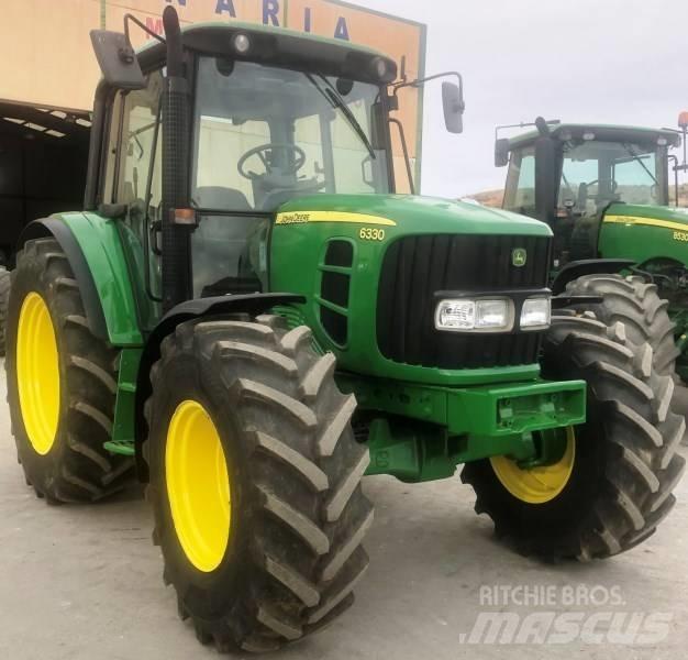 John Deere 6330 Traktory