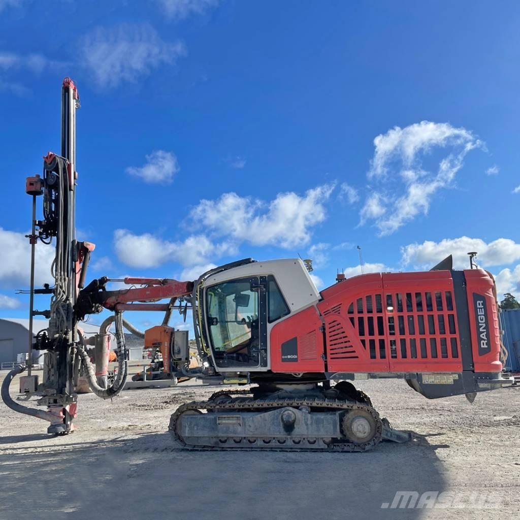 Sandvik DX800i Povrchové vrtací stroje