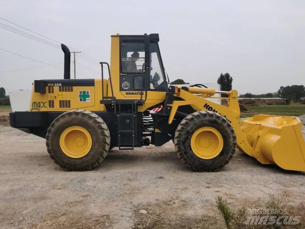Komatsu WA 320-5 Kolové nakladače