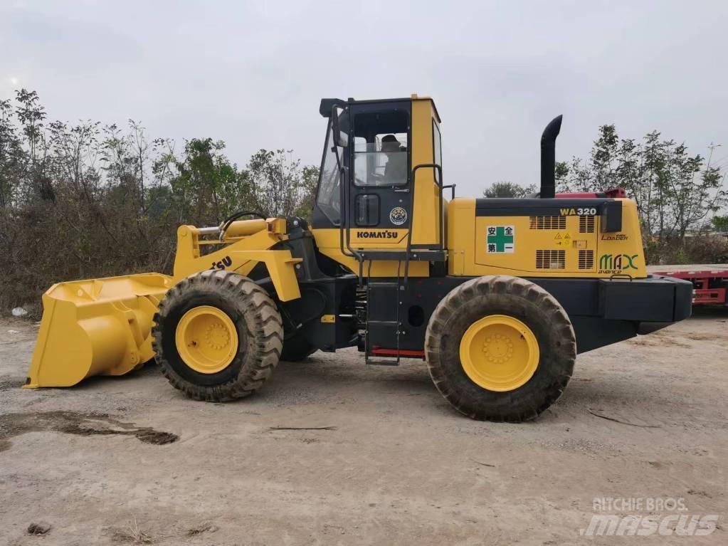 Komatsu WA 320-5 Kolové nakladače