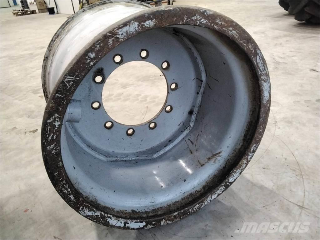 Valmet 890 20x26,5 Pneumatiky, kola a ráfky