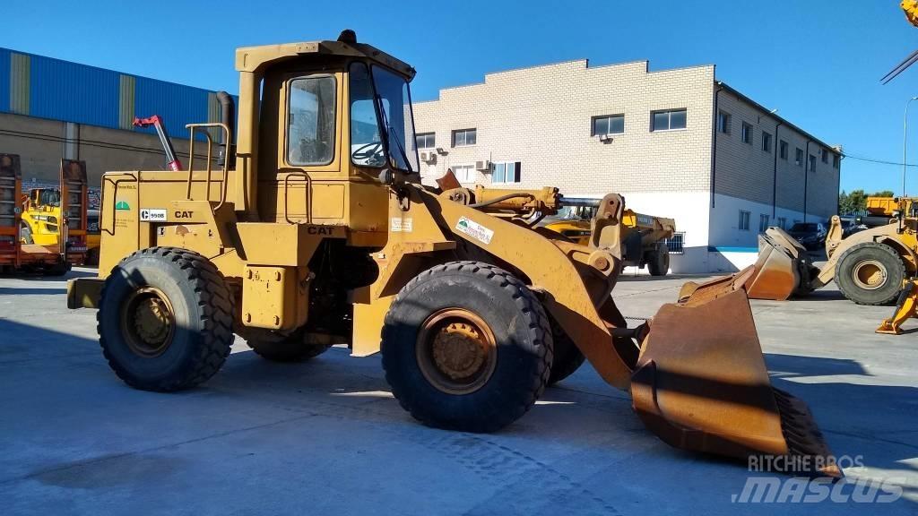 CAT 950 B Kolové nakladače