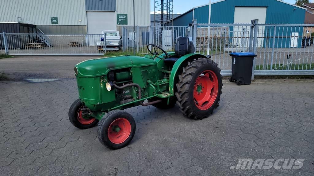 Deutz D30 Traktory