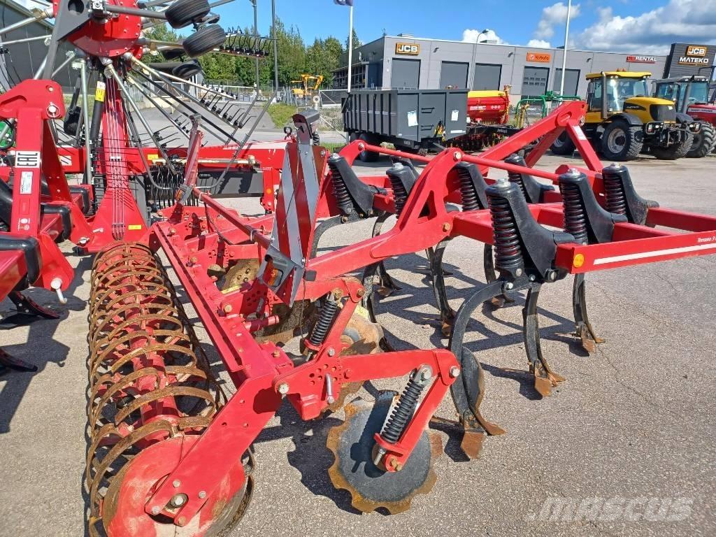 Horsch Terrano 3 FX Kultivátory