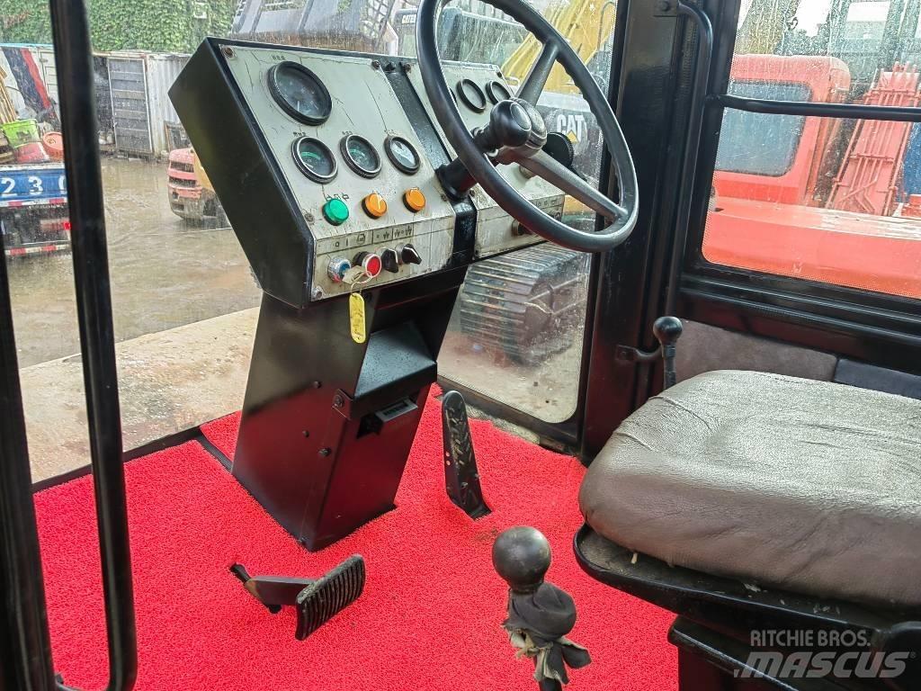 CAT GS683E Tahačové válce