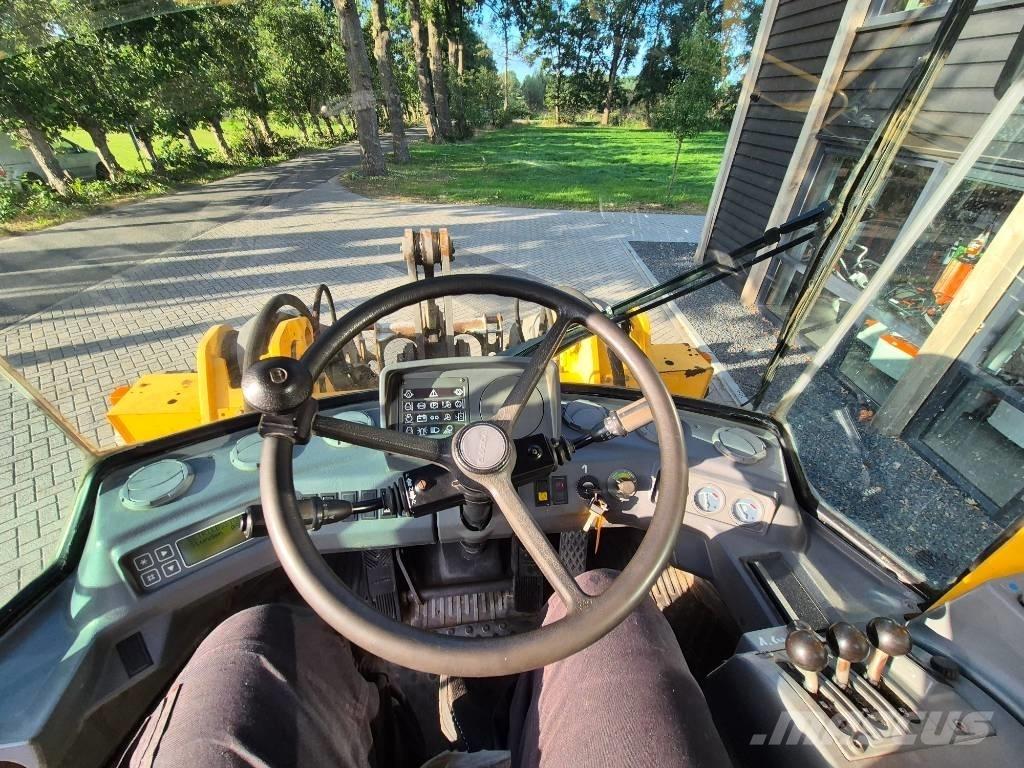 Volvo L 70 C Kolové nakladače