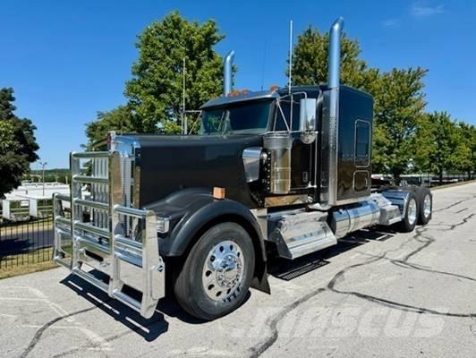 Kenworth W 900 Tahače