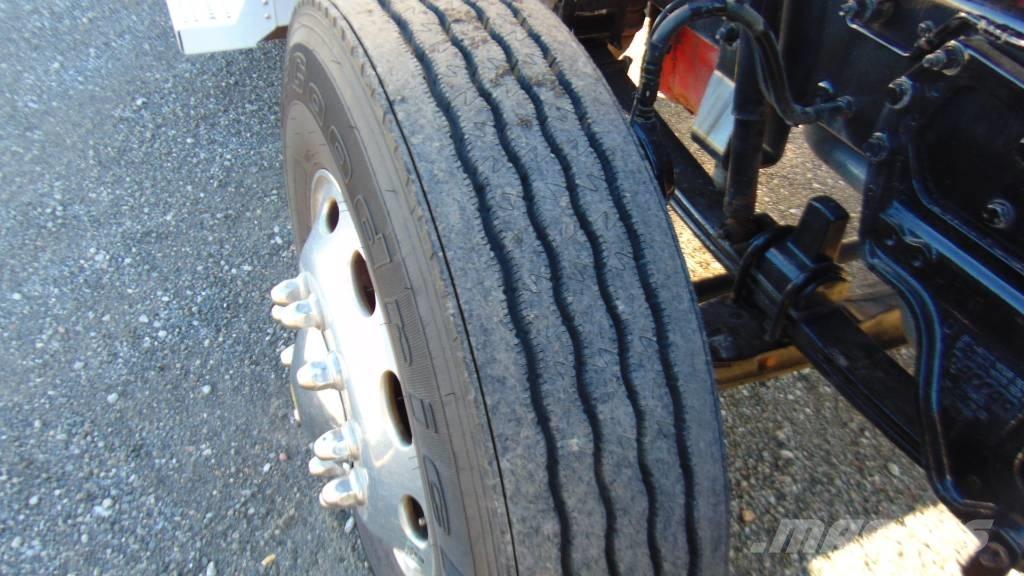 Peterbilt 389 Tahače