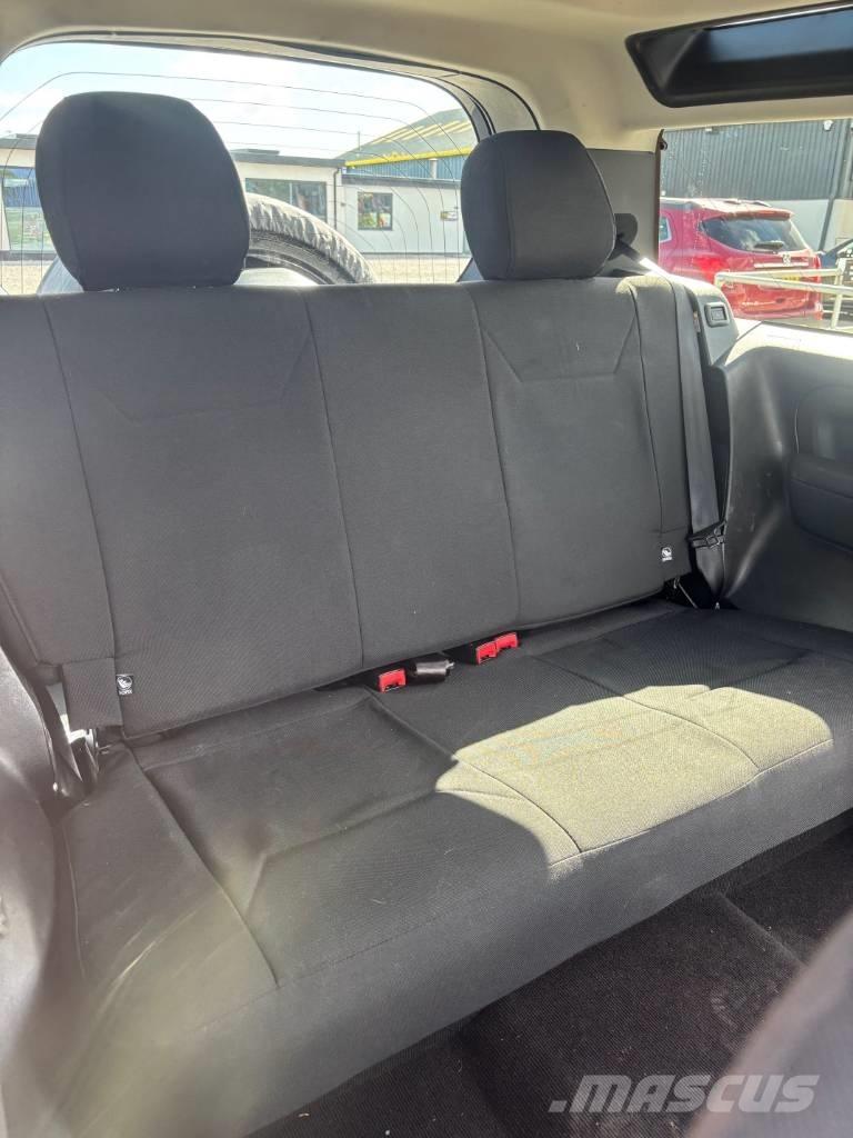 Land Rover Defender Dodávky