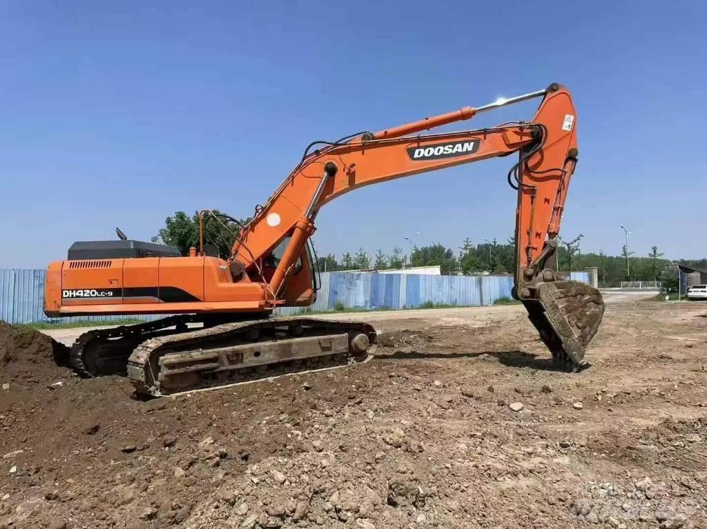 Doosan DH 370 Pásová rýpadla