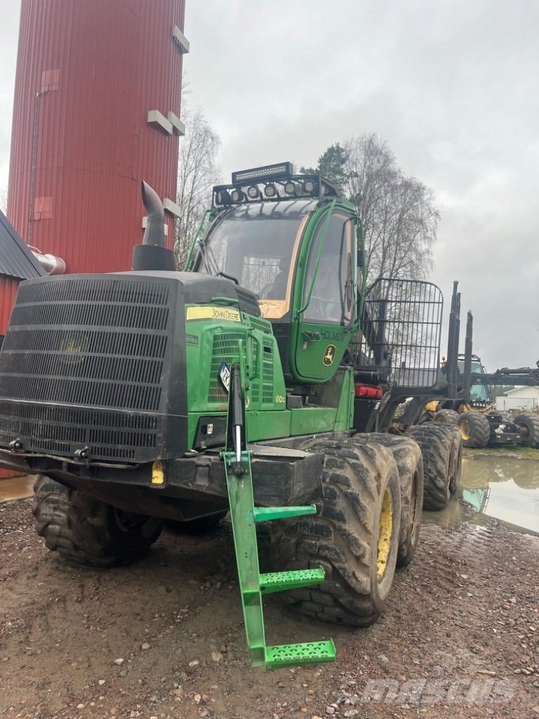 John Deere 1110G Vyvážecí traktory