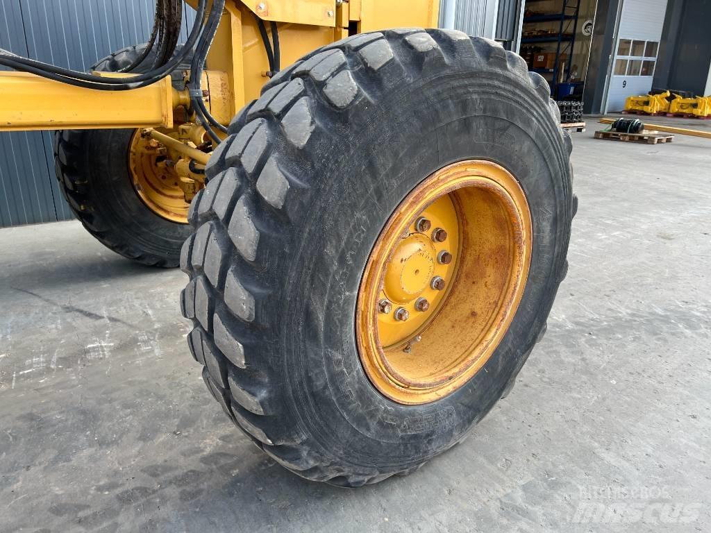 CAT 140K Grejdry