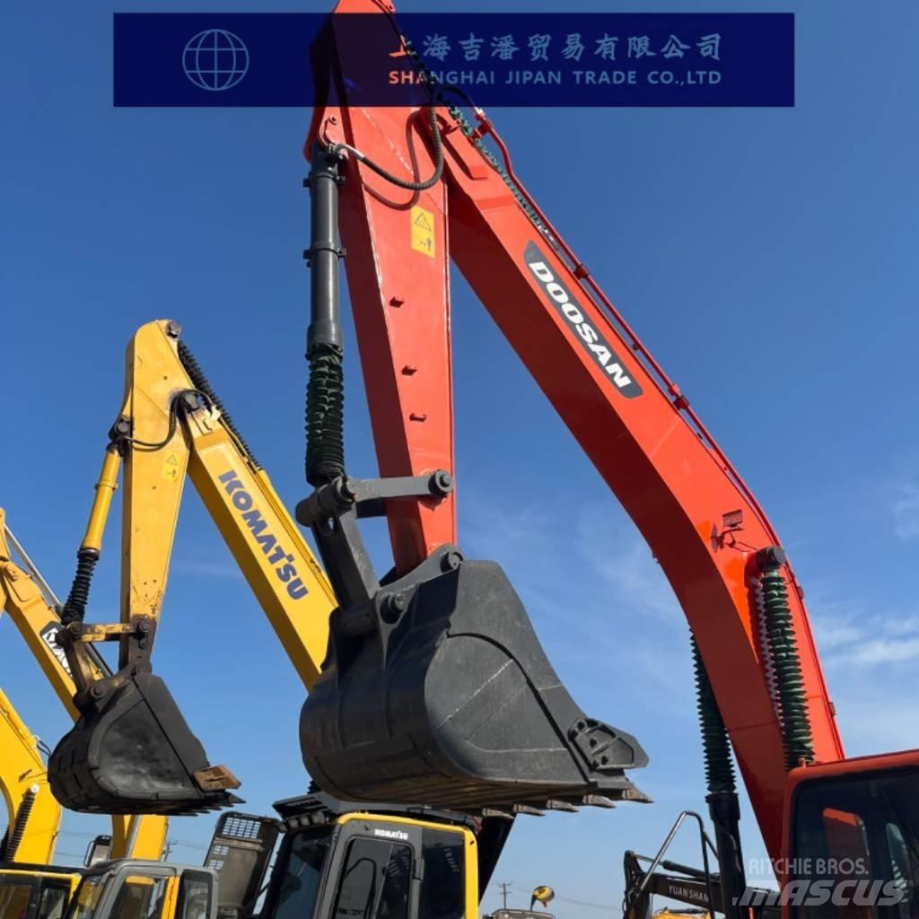 Doosan DX 300 Pásová rýpadla