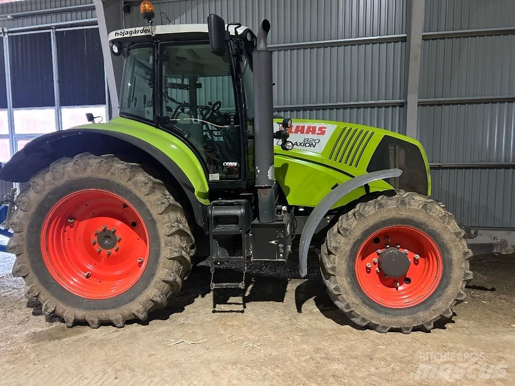 CLAAS 820 Traktory