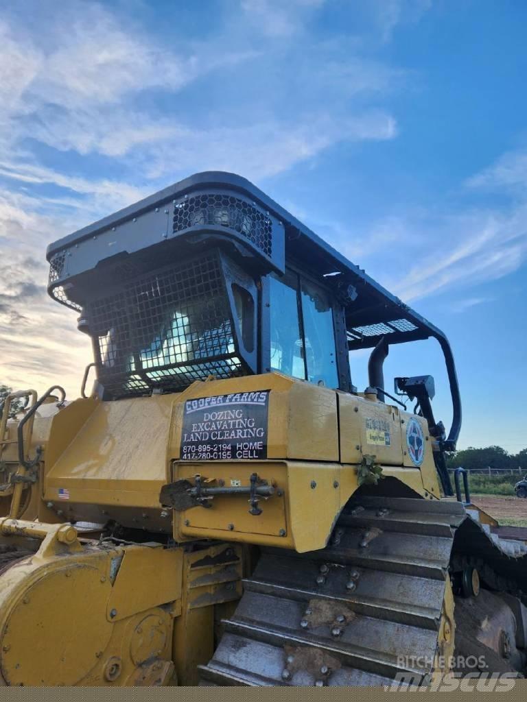 CAT D 6 Pásové dozery