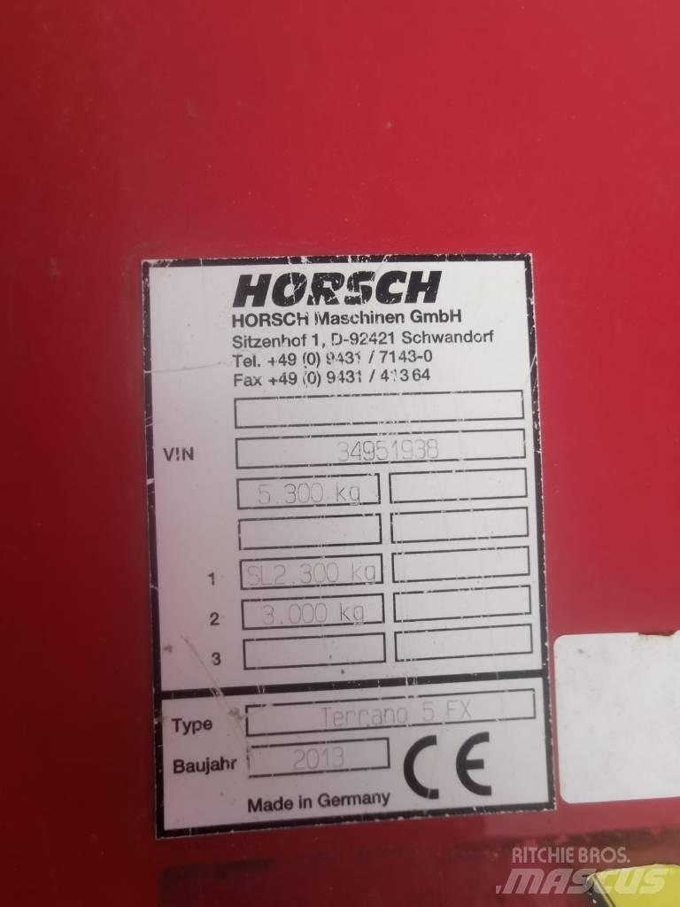 Horsch Terrano 5 FX Kultivátory