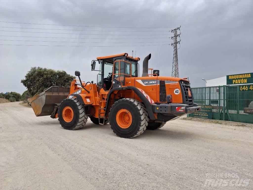 Doosan DL 300-5 Kolové nakladače