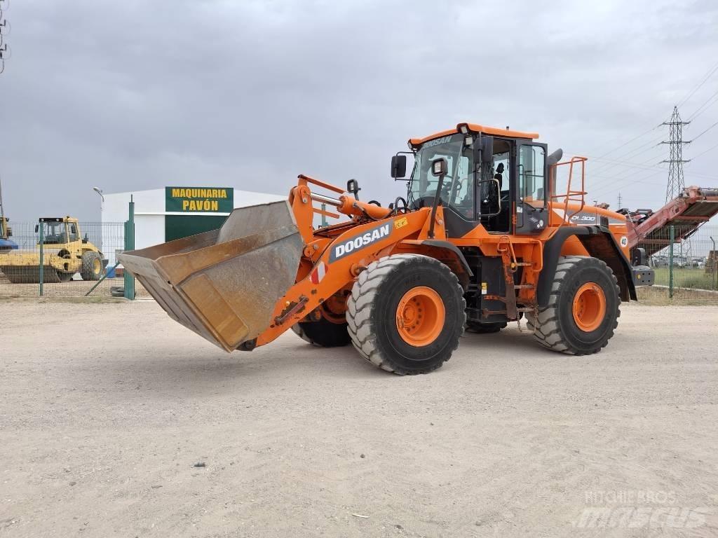 Doosan DL 300-5 Kolové nakladače